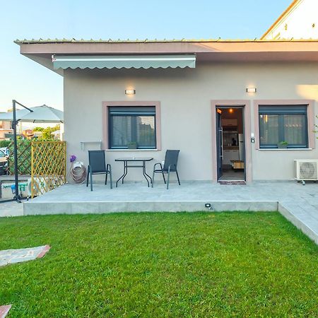 Hara Apartments Chrysoupolis エクステリア 写真