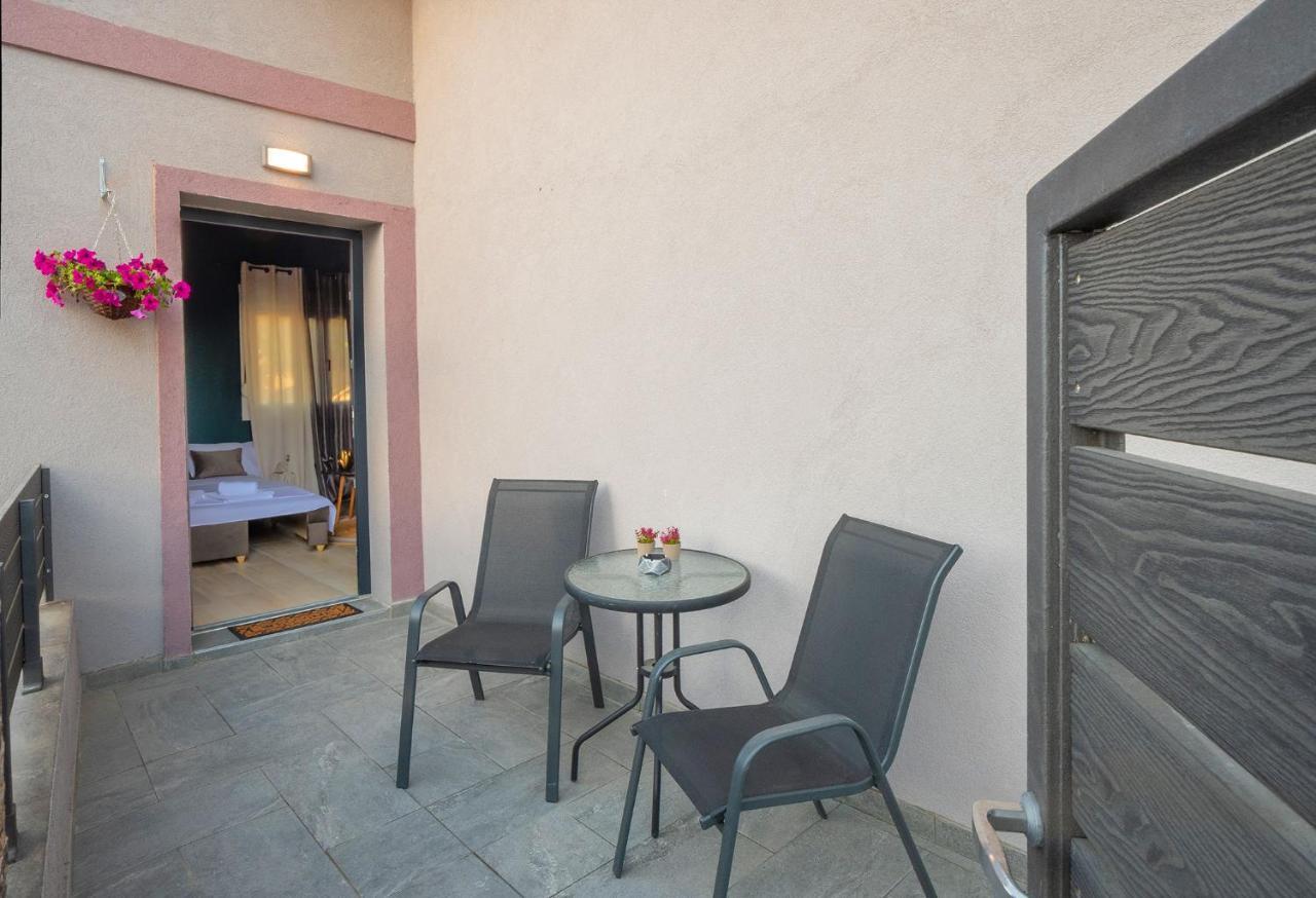 Hara Apartments Chrysoupolis エクステリア 写真