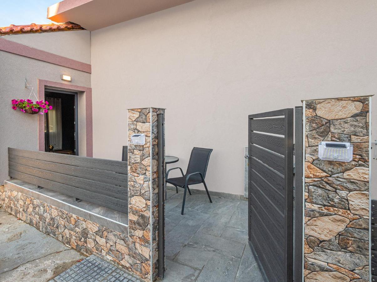 Hara Apartments Chrysoupolis エクステリア 写真